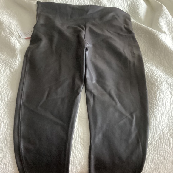 Spanx Faux Leather Legging - Size 1X - Picture 7 of 10